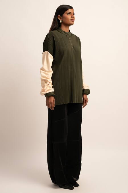 Shop Siddhant Agrawal Green Cotton, Polyester Bandeau Neck Modern Catalyst Colorblock Jumper Online at Aza Fashions Shop_Siddhant Agrawal_Green Cotton, Polyester Bandeau Neck Modern Catalyst Colorblock Jumper _Online_at_Aza_Fashions