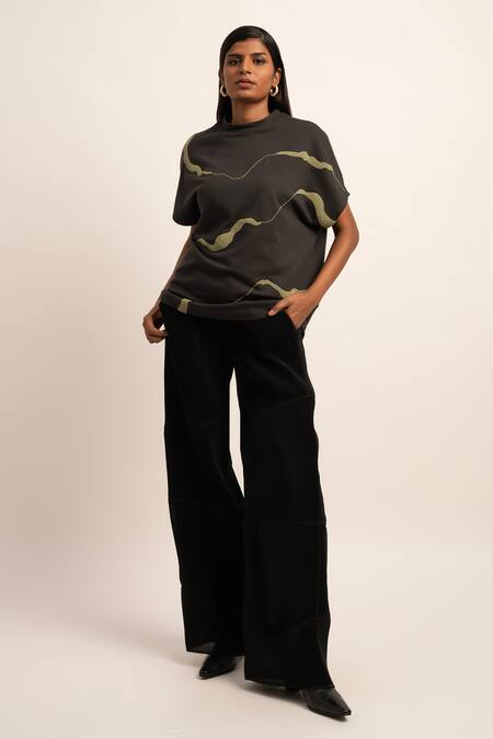 Siddhant Agrawal Grey Cotton Beads Round Neck Luxe Splendor Work T-shirt Online at Aza Fashions Siddhant Agrawal_Grey Cotton Beads Round Neck Luxe Splendor Work T-shirt _Online_at_Aza_Fashions