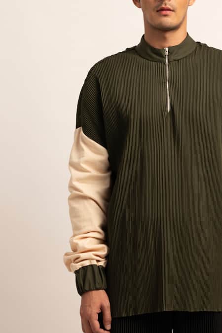 Shop_Siddhant Agrawal_Green Cotton The Modern Catalyst Jumper T-shirt _Online_at_Aza_Fashions