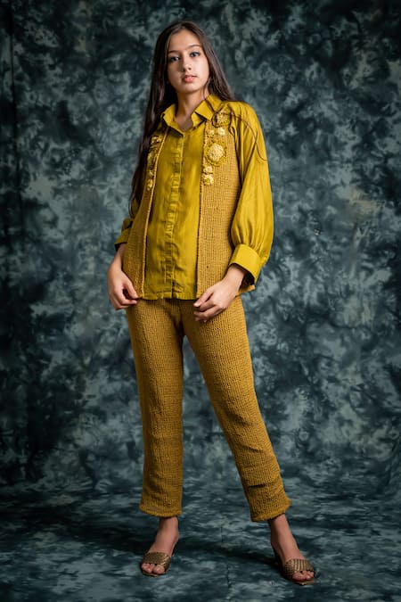 Lotus Sutr Embroidered Shirt & Pant Set 