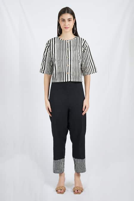 Shop_Banana Labs_Black Cotton Round Neck And White Hand Block Printed Saree Set _Online_at_Aza_Fashions