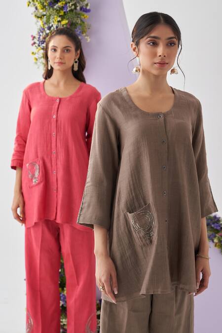 Shipraa Grover_Red Chanderi, Muslin Beads Round Ariza Nalki And Embroidered Kurta & Pant Set _at_Aza_Fashions