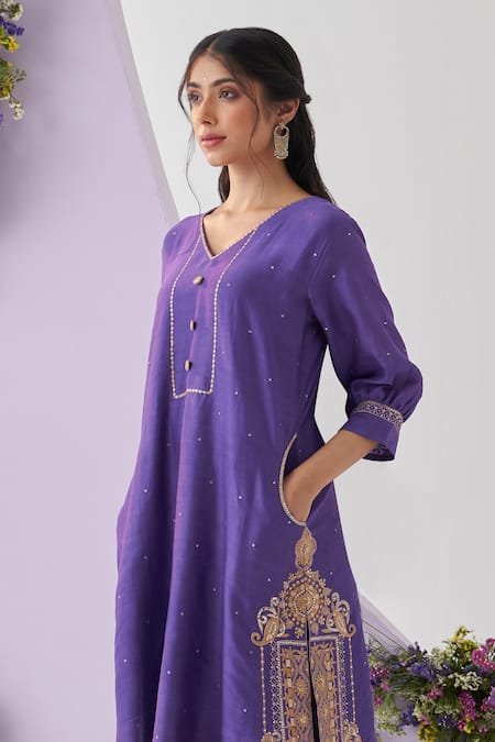 Shipraa Grover_Purple Chanderi Sequins, Metallic Thread Gaia Embroidered Kurta And Pant Set _Online_at_Aza_Fashions