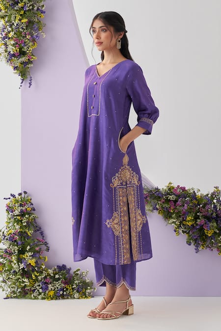 Buy_Shipraa Grover_Purple Chanderi Sequins, Metallic Thread Gaia Embroidered Kurta And Pant Set _Online_at_Aza_Fashions