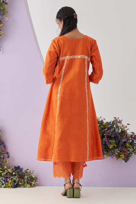 Shipraa Grover Insha Embroidered Kurta Pant Set 