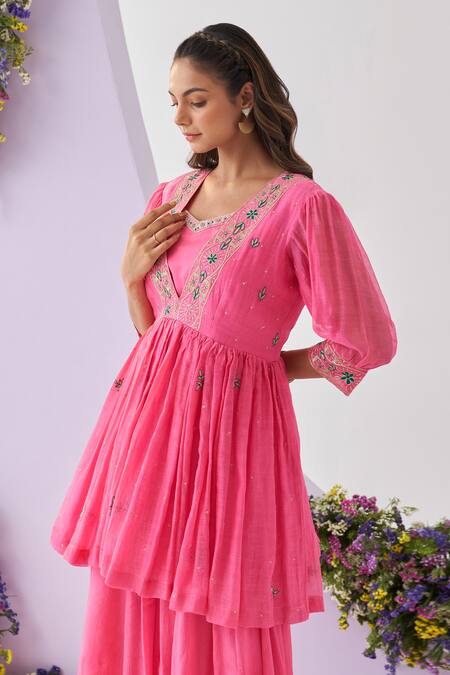 Buy_Shipraa Grover_Pink Chanderi, Chiffon Embroidery Sweetheart Mallika Zari Kurta Sharara Set _Online_at_Aza_Fashions