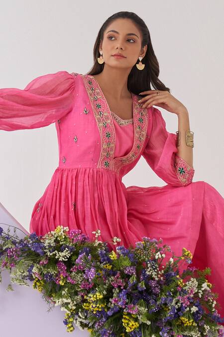 Shop_Shipraa Grover_Pink Chanderi, Chiffon Embroidery Sweetheart Mallika Zari Kurta Sharara Set _Online_at_Aza_Fashions
