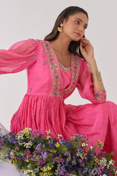 Shipraa Grover_Pink Chanderi, Chiffon Embroidery Sweetheart Mallika Zari Kurta Sharara Set _at_Aza_Fashions