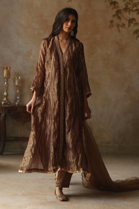 Begum_Gold Silk, Organza, Satin Embroidery, Asma Resham Zari Fleur Kurta Pant Set _at_Aza_Fashions