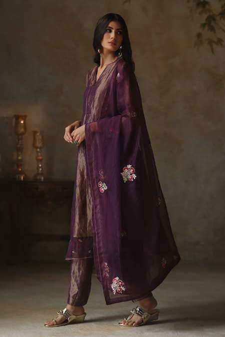 Buy Begum Purple Silk, Organza, Tissue Ayat Resham Butti Asymmetric Kurta Pant Set Online at Aza Fashions Buy_Begum_Purple Silk, Organza, Tissue Ayat Resham Butti Asymmetric Kurta Pant Set _Online_at_Aza_Fashions