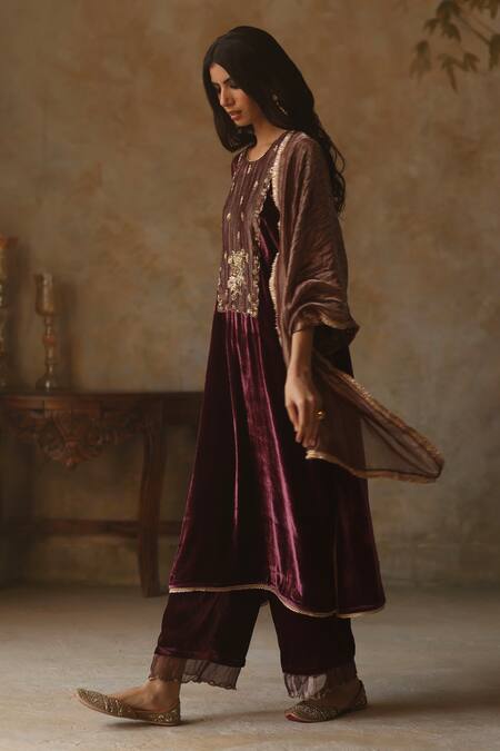 Begum Maroon Kurta And Pant Velvet Embroidery Faiz Roseate Yoke Set Online at Aza Fashions Begum_Maroon Kurta And Pant Velvet Embroidery Faiz Roseate Yoke Set _Online_at_Aza_Fashions