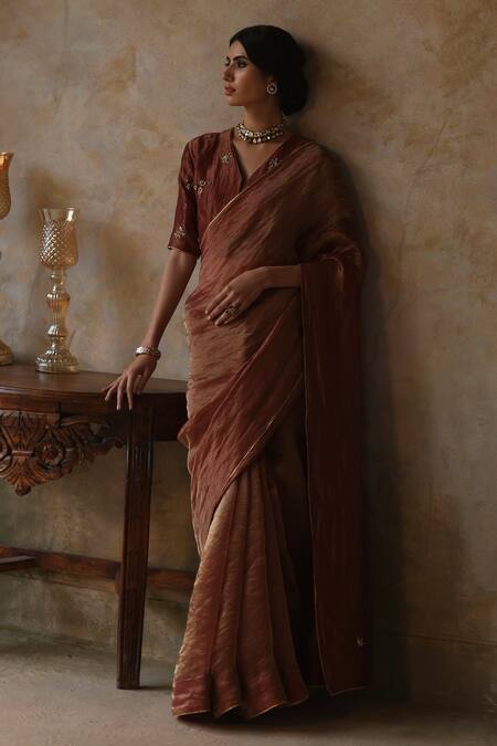 Shop Begum Orange Silk Embroidery, Zari V-neck Tissue Saree And Blouse Set Online at Aza Fashions Shop_Begum_Orange Silk Embroidery, Zari V-neck Tissue Saree And Blouse Set _Online_at_Aza_Fashions