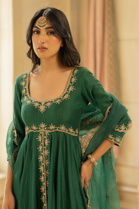Shop Paulmi And Harsh Green Chiffon, Tissue Embroidery Round Neck Anarkali Pant Set Online at Aza Fashions Shop_Paulmi And Harsh_Green Chiffon, Tissue Embroidery Round Neck Anarkali Pant Set _Online_at_Aza_Fashions