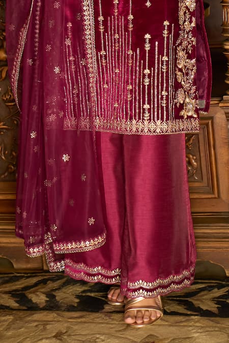 LASHKARAA Wine Kurta Velvet Embroidered Thread Leaf Flared Palazzo Set  4