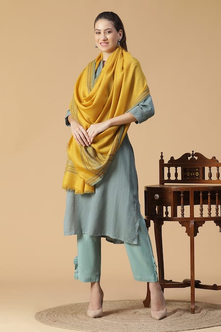 Shingora Ibadat Geometric Woven Wool Shawl 