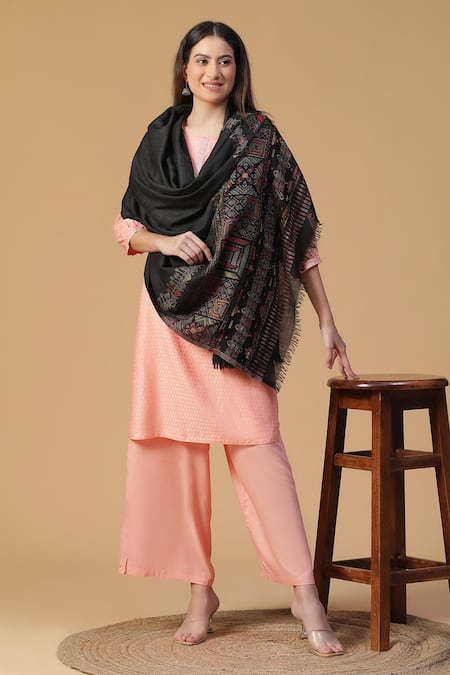 Shingora Wool Geometric Print Bordered Shawl 