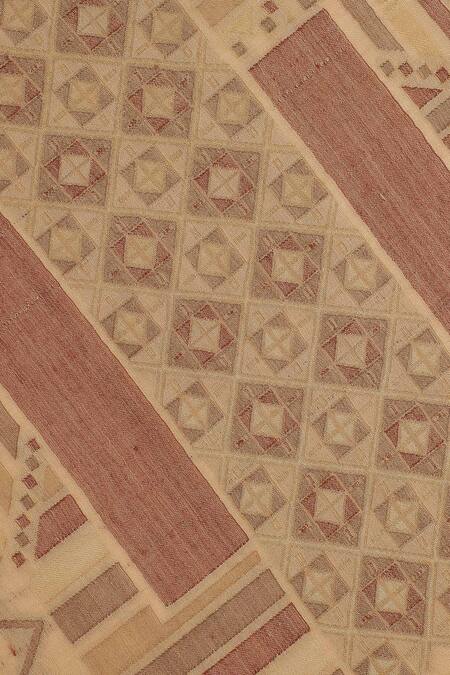 Shingora Beige Geometric Fleur Swirl Tashi Woven Stole at Aza Fashions Shingora_Beige Geometric Fleur Swirl Tashi Woven Stole _at_Aza_Fashions