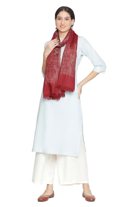 Shingora_Maroon Paisley Paradise Yazira Woven Stole _Online_at_Aza_Fashions