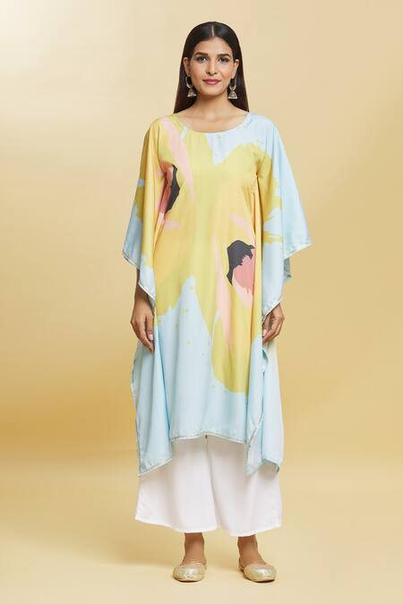 Samyukta Singhania Yellow Polyester Gota Patti Round Neck Retro Blossom Print Kurta With Palazzo at Aza Fashions Samyukta Singhania_Yellow Polyester Gota Patti Round Neck Retro Blossom Print Kurta With Palazzo_at_Aza_Fashions