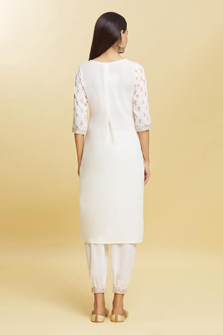 Shop Samyukta Singhania Off White Cotton Gota Tulip Art Print Lace Embellished Kurta With Trouser at Aza Fashions Shop_Samyukta Singhania_Off White Cotton Gota Tulip Art Print Lace Embellished Kurta With Trouser_at_Aza_Fashions
