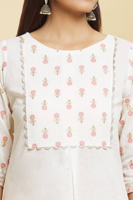 Shop Samyukta Singhania Off White Cotton Gota Tulip Art Print Lace Embellished Kurta With Trouser Online at Aza Fashions Shop_Samyukta Singhania_Off White Cotton Gota Tulip Art Print Lace Embellished Kurta With Trouser_Online_at_Aza_Fashions