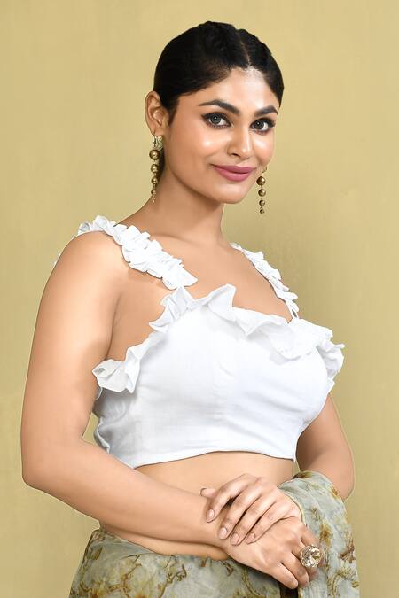 Buy_Nazaakat By Samara Singh_White Cotton Plain Sweetheart Neck Ruffled Sleeveless Blouse _Online_at_Aza_Fashions