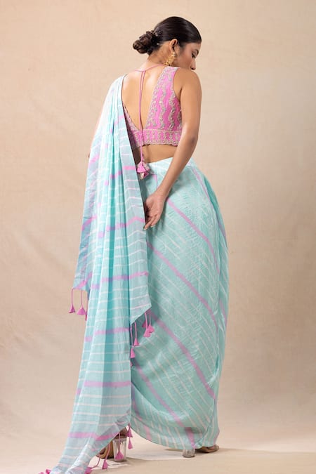 Pink City by Sarika_Green Silk Embroidery Scoop Neck Leheriya Pre-draped Saree With Blouse _Online_at_Aza_Fashions