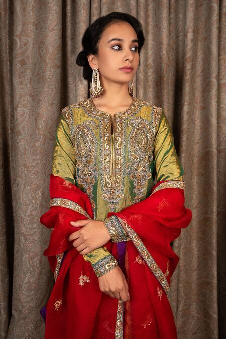 Buy Atelier Shikaarbagh Green , Brocade, Organza Embroidery Split V-neck Hand Kurta Pant Set Online at Aza Fashions Buy_Atelier Shikaarbagh_Green , Brocade, Organza Embroidery Split V-neck Hand Kurta Pant Set _Online_at_Aza_Fashions