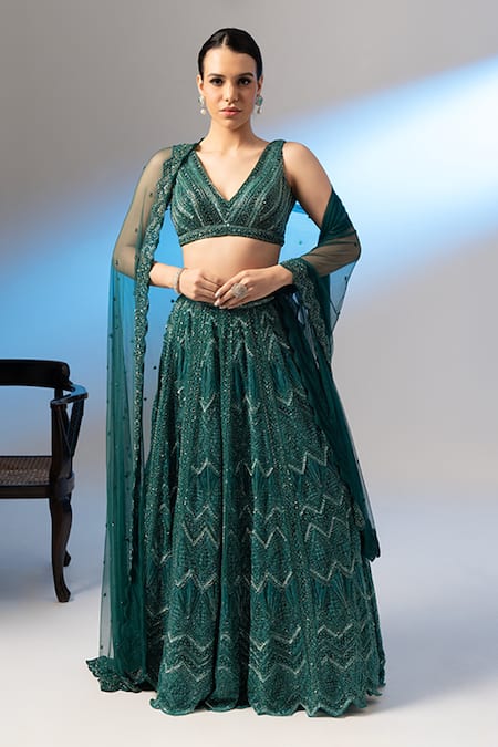 Richa Jaisinghani Label Green Organza Hand Embroidered Cut Dana V And Sequin Bridal Lehenga Set  