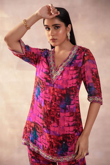 Buy_Laxmishriali_Fuchsia Georgette Embroidery, Beads Geometric Digital Print Top And Pant Set _Online_at_Aza_Fashions