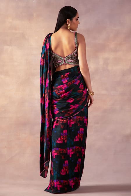 Laxmishriali Printed Pre-Draped Saree With Blouse 