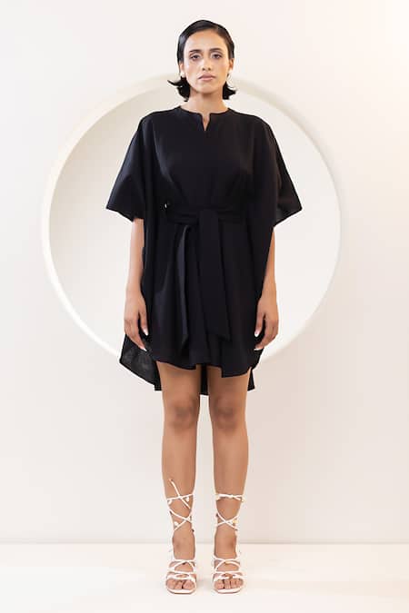 Buy Kusmi Black Cotton Collared Solid Dress With Tie-up Belt Online at Aza Fashions Buy_Kusmi_Black Cotton Collared Solid Dress With Tie-up Belt _Online_at_Aza_Fashions