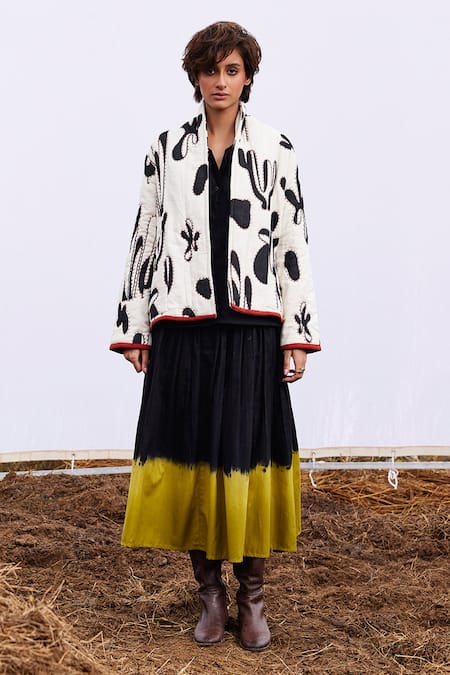 Kharakapas Off White Cotton Mul Lino Print Jacket 