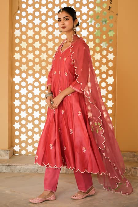 Buy Mangalmay By Aastha Fuchsia Anarkali- Chanderi Silk Hand Painted Rose Radiance Embroidered Set Online at Aza Fashions Buy_Mangalmay By Aastha_Fuchsia Anarkali- Chanderi Silk Hand Painted Rose Radiance Embroidered Set _Online_at_Aza_Fashions