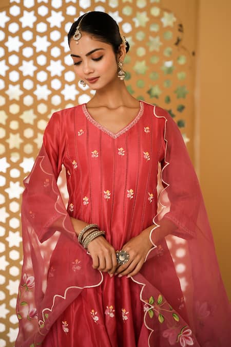 Mangalmay By Aastha Fuchsia Anarkali- Chanderi Silk Hand Painted Rose Radiance Embroidered Set at Aza Fashions Mangalmay By Aastha_Fuchsia Anarkali- Chanderi Silk Hand Painted Rose Radiance Embroidered Set _at_Aza_Fashions