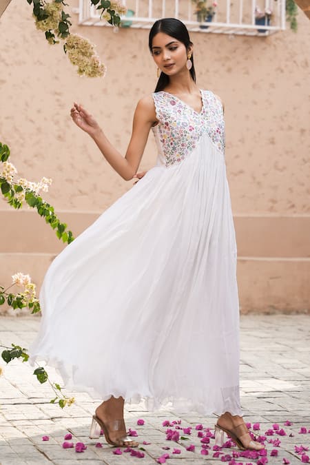 Mangalmay By Aastha_White Chiffon, Silk Organza Radiance Anarkali With Hand Painted Dupatta _Online_at_Aza_Fashions