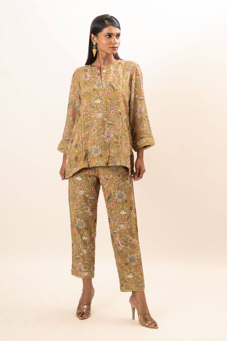 Buy Oshi By Shikha Yellow Linen Lace Round Neck Floret Print Kurta And Pant Set Buy_Oshi By Shikha_Yellow Linen Lace Round Neck Floret Print Kurta And Pant Set