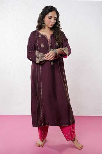 Pants And Pajamas Chanderi Floral Embroidered Kurta 