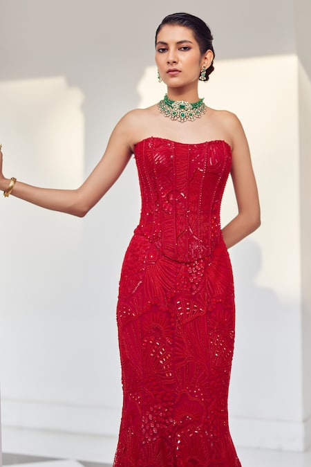 Mishru_Red Tulle Sequins, Beads, Mirrors Ariel Claret Embellished Lehenga With Corset _Online_at_Aza_Fashions