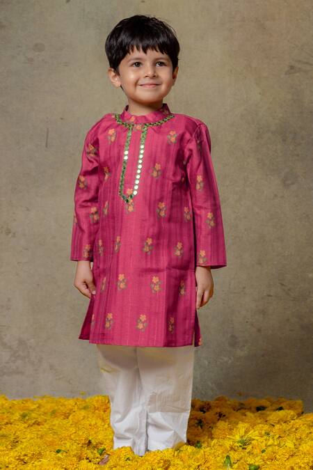 Shop_Vivedkids_Magenta Silk, Cotton Mirrors, Embroidery Floral Print Kurta With Pant _at_Aza_Fashions