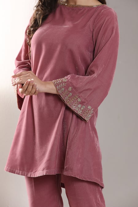 Shop_House Of TA-YA_Pink Velvet, Organza Embroidery, Cut Work Boat Neck Hand Kurta Pant Set _Online_at_Aza_Fashions