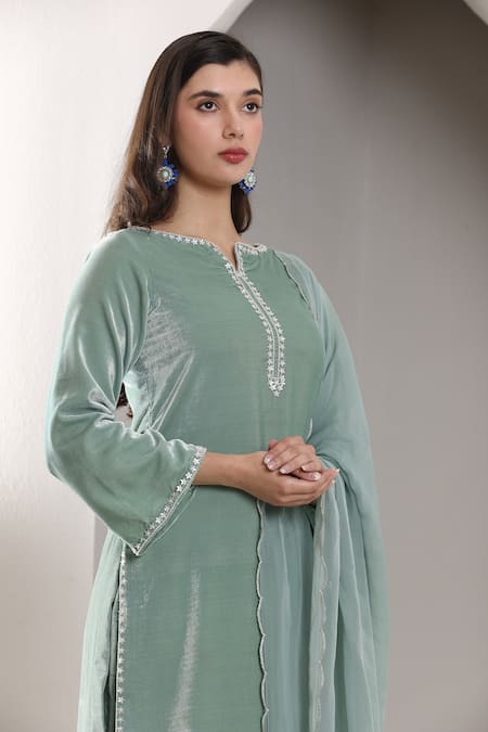 Shop_House Of TA-YA_Green Velvet, Organza Beads, Sequins Collared Embroidered Kurta Pant Set _Online_at_Aza_Fashions