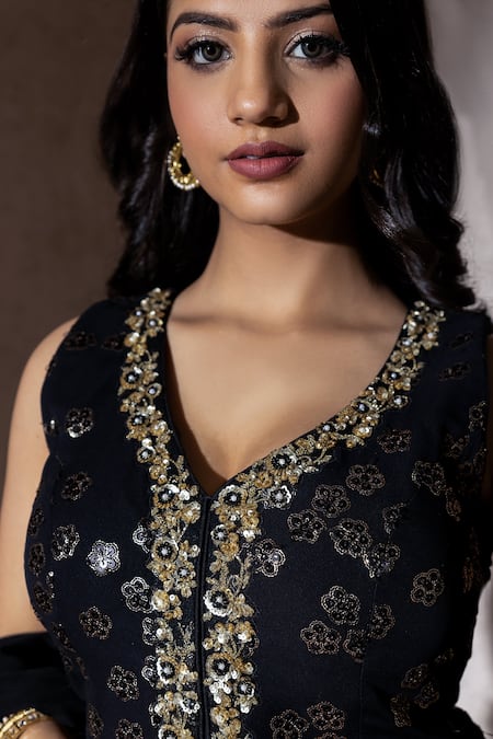 Shop Meenagurnam Black Net, Georgette Sequins, Beads V-neck Floral Embroidered Kurta Sharara Set Online at Aza Fashions Shop_Meenagurnam_Black Net, Georgette Sequins, Beads V-neck Floral Embroidered Kurta Sharara Set _Online_at_Aza_Fashions