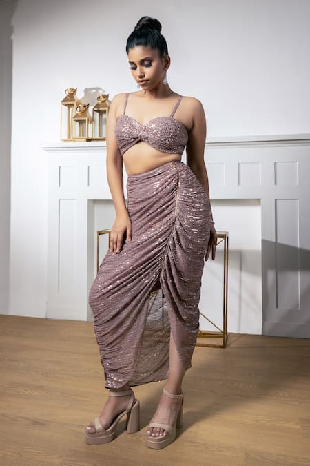 Shop Meenagurnam Rose Gold Net Sequins, Crystals Sweetheart Neck Embroidered Draped Skirt Set Online at Aza Fashions Shop_Meenagurnam_Rose Gold Net Sequins, Crystals Sweetheart Neck Embroidered Draped Skirt Set _Online_at_Aza_Fashions