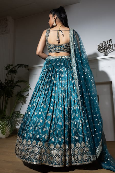 Meenagurnam Floral Jaal Embroidered Bridal Lehenga Set 