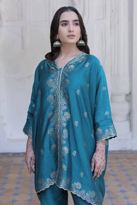 Safaa_Blue Velvet Embroidery Scoop Neck Idris Gardenia Woven Kaftan With Pant _Online_at_Aza_Fashions