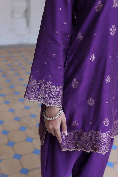Buy_Safaa_Purple Velvet Embroidery, Tassels Mahenoor Jasmine Flora Woven Kurta Pant Set _Online_at_Aza_Fashions