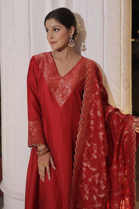 Buy_Safaa_Red Mohair, Silk Tassels V-neck Mandana Arabesque Fleur Woven Anarkali Pant Set _Online_at_Aza_Fashions