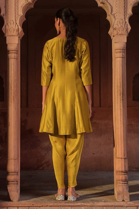 Shop Sonal Pasrija Green Chanderi, Brazen Lily Embellished Kalidar Short Kurta With Tulip Pant at Aza Fashions Shop_Sonal Pasrija_Green Chanderi, Brazen Lily Embellished Kalidar Short Kurta With Tulip Pant _at_Aza_Fashions