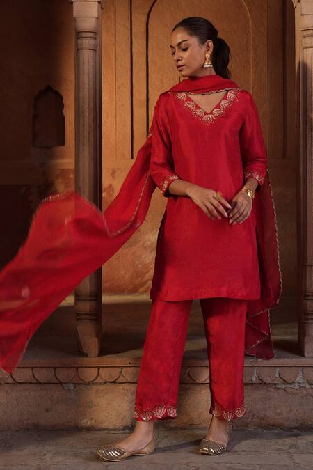 Buy Sonal Pasrija Red Silk, Organza Sequins, Beads, Embroidery V-neck Padma Bloom Kurta Pant Set Online at Aza Fashions Buy_Sonal Pasrija_Red Silk, Organza Sequins, Beads, Embroidery V-neck Padma Bloom Kurta Pant Set _Online_at_Aza_Fashions